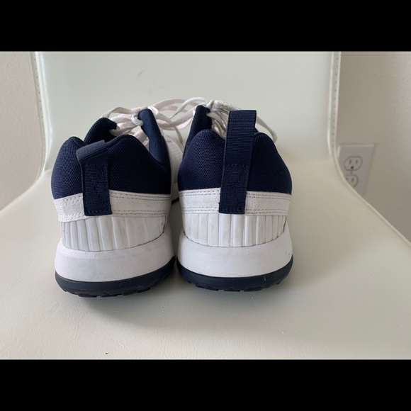 Shoes - Picture 5 of 14